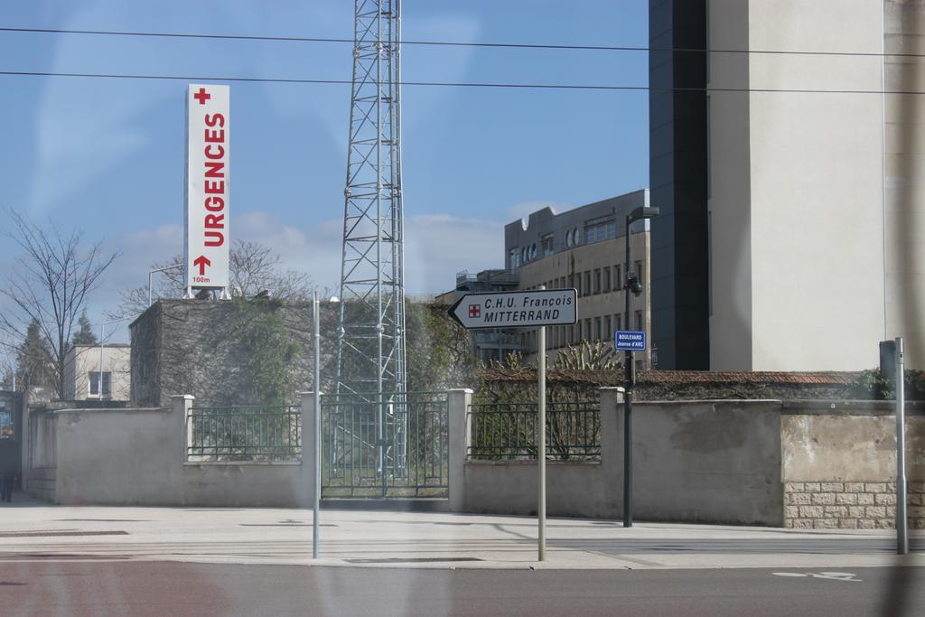 Studio Meuble Dijon Apartment Exterior foto
